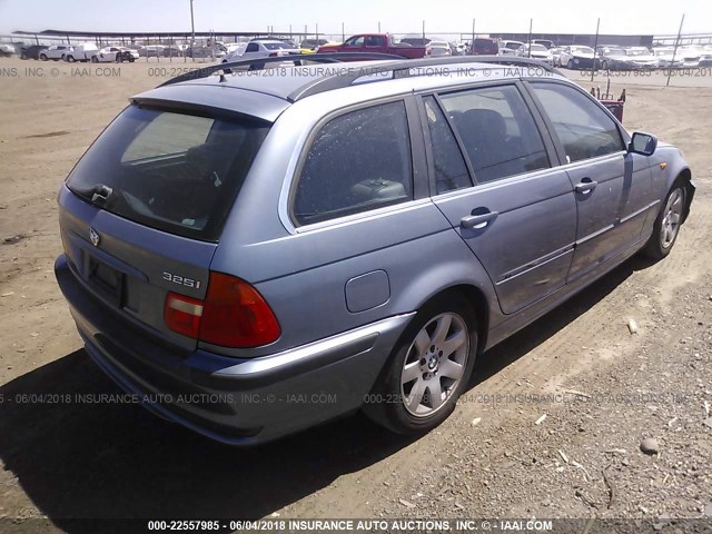 WBAAX13444PJ00715 - 2004 BMW 325 IT SULEV Light Blue photo 4