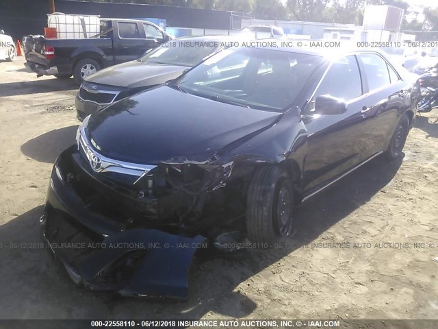 4T1BF1FK7CU025668 - 2012 TOYOTA CAMRY SE/LE/XLE შავი ფოტო 2