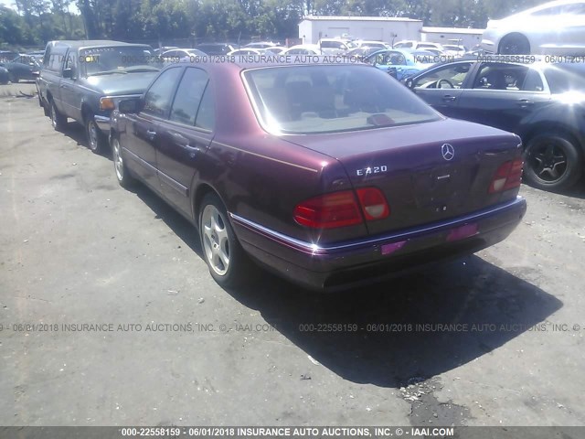 WDBJF72F8VA202050 - 1997 MERCEDES-BENZ E 420 BURGUNDY photo 3