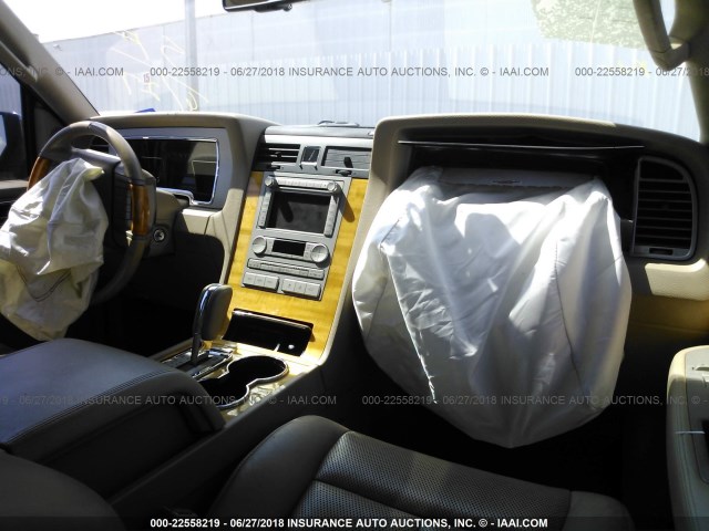5LMJJ2H50AEJ00285 - 2010 LINCOLN NAVIGATOR 栗色 照片 5
