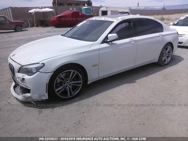WBAKB8C52CDX20984 - 2012 BMW 750 LI WHITE photo 2