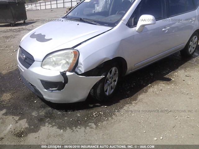 KNAFG526X87155658 - 2008 KIA RONDO LX/EX SILVER photo 6