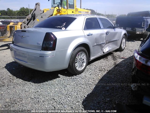 2C3CA5CV8AH297230 - 2010 CHRYSLER 300 TOURING SILVER photo 4