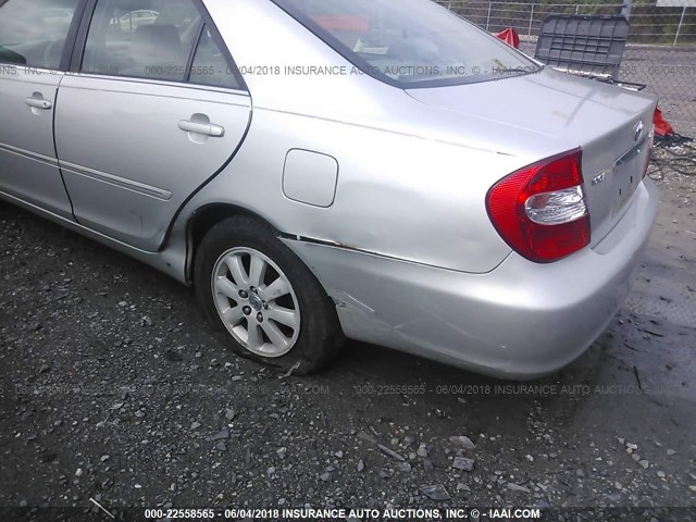 4T1BE30K12U109670 - 2002 TOYOTA CAMRY LE/XLE/SE ვერცხლისფერი ფოტო 6