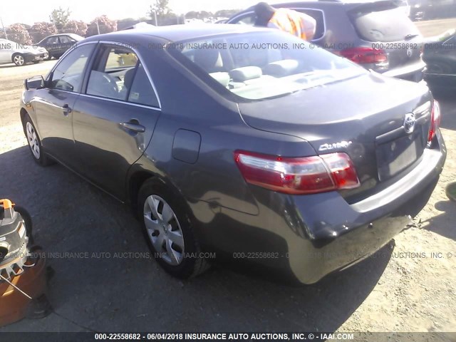 4T4BE46K78R045923 - 2008 TOYOTA CAMRY CE/LE/XLE/SE GRAY photo 3