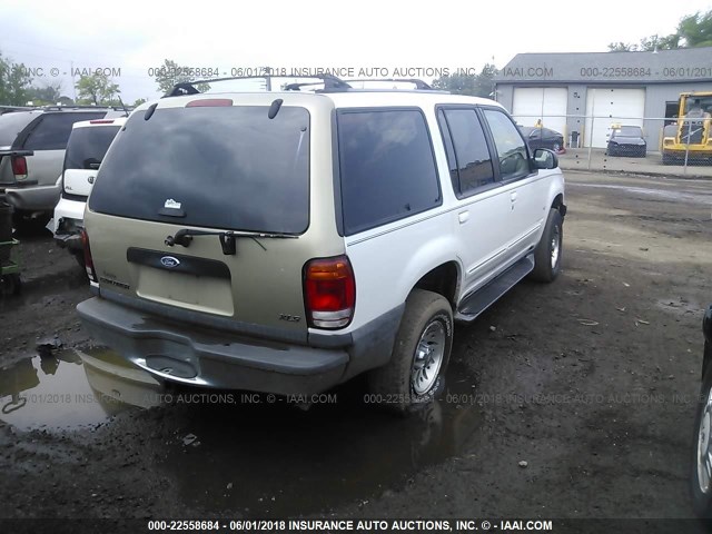 1FMDU83P21UB24791 - 2001 FORD EXPLORER XLT WHITE photo 4