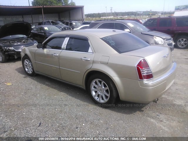 2C3LA63H56H279257 - 2006 CHRYSLER 300C TAN photo 3