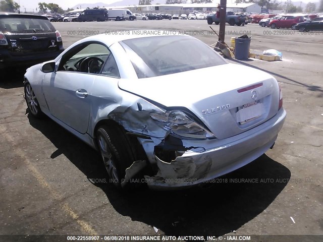 WDBWK56F25F054738 - 2005 MERCEDES-BENZ SLK 350 BLUE photo 3