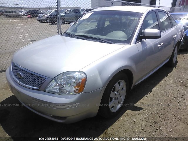1FAHP24127G148798 - 2007 FORD FIVE HUNDRED SEL SILVER photo 2