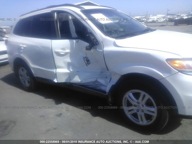 5XYZG3AB0CG115233 - 2012 HYUNDAI SANTA FE GLS WHITE photo 6