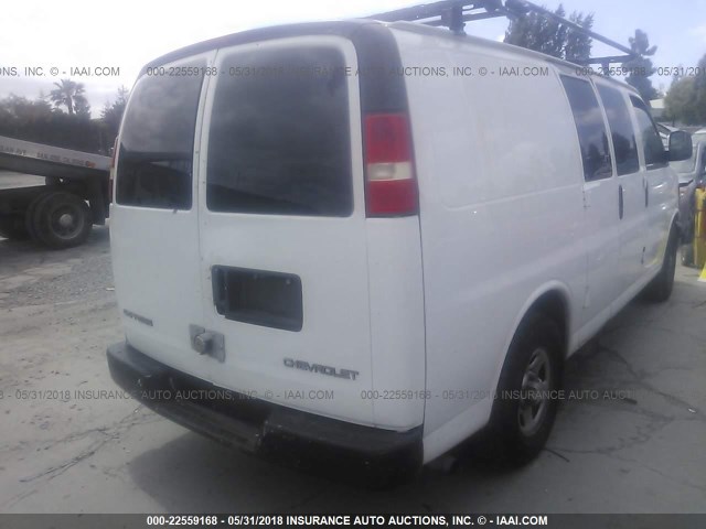 1GCEG15X161121734 - 2006 CHEVROLET EXPRESS G1500  WHITE photo 4