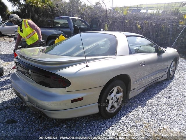 2G2FS22K822136137 - 2002 PONTIAC FIREBIRD Champagne photo 4