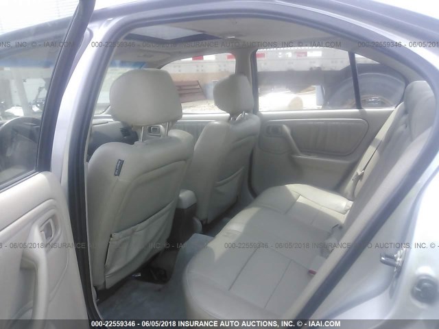 JNKCP11A2YT308978 - 2000 INFINITI G20 SILVER photo 8