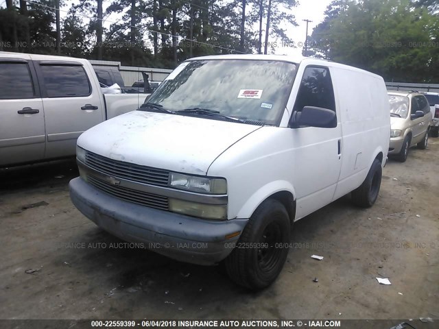 1GCDL19W61B100731 - 2001 CHEVROLET ASTRO WHITE photo 2