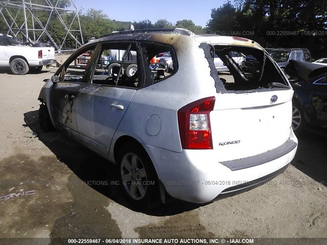 KNAFG525377075740 - 2007 KIA RONDO LX/EX WHITE photo 3