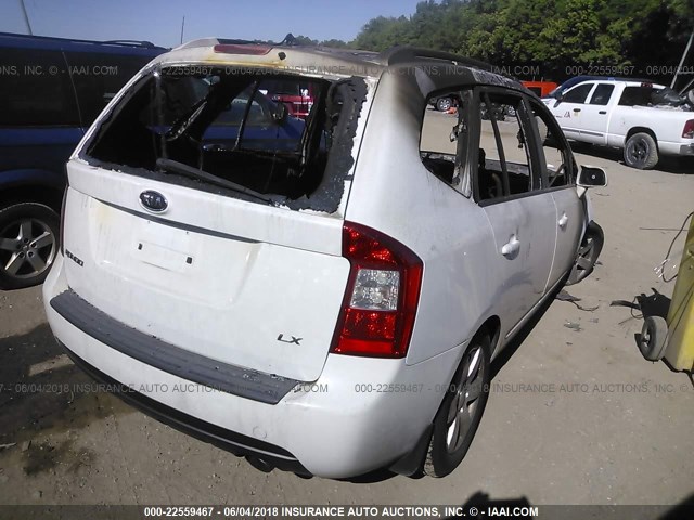 KNAFG525377075740 - 2007 KIA RONDO LX/EX WHITE photo 4