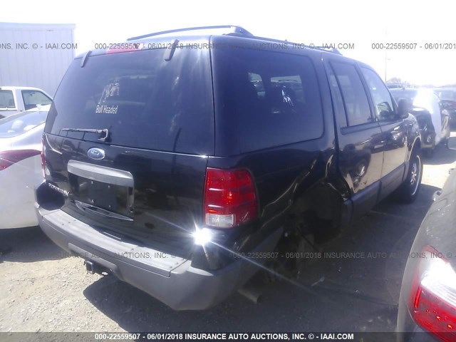 1FMRU13W64LB69022 - 2004 FORD EXPEDITION XLS BLACK photo 4