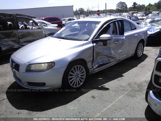 YV1AS982971036650 - 2007 VOLVO S80 3.2 SILVER photo 2