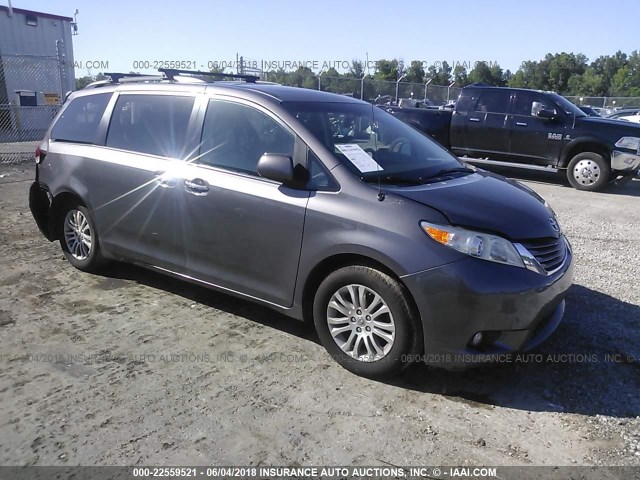 5TDYK3DC3ES474077 - 2014 TOYOTA SIENNA XLE/LIMITED SILVER photo 1