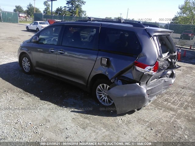 5TDYK3DC3ES474077 - 2014 TOYOTA SIENNA XLE/LIMITED SILVER photo 3