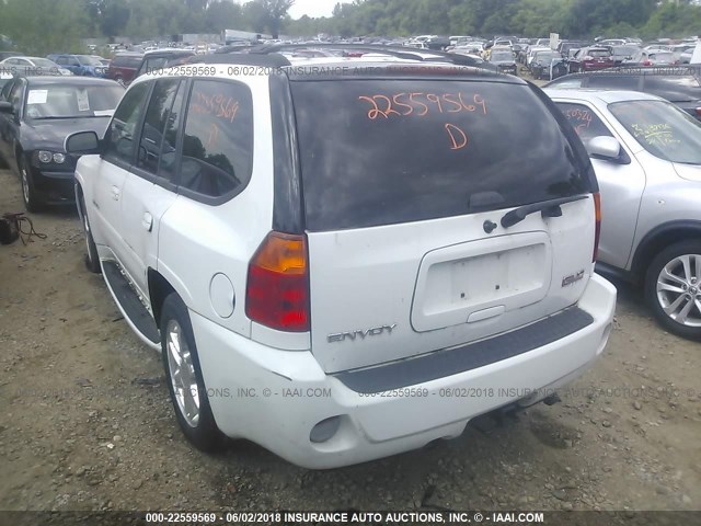 1GKET63M182202686 - 2008 GMC ENVOY DENALI WHITE photo 3