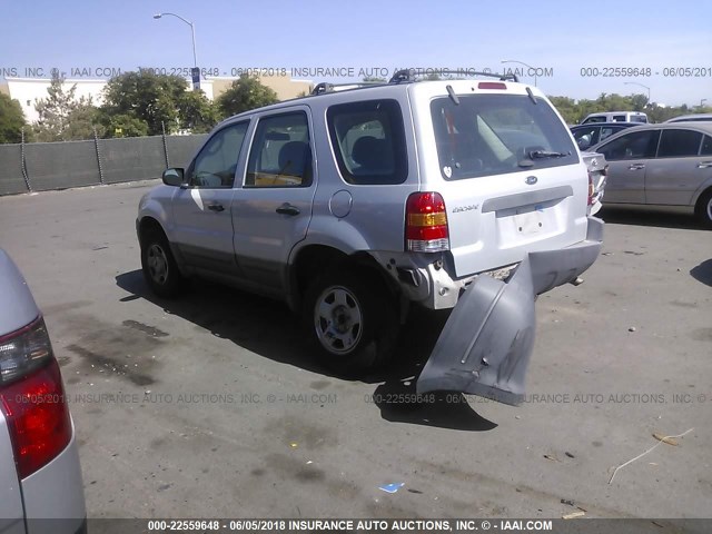 1FMYU02194KA29175 - 2004 FORD ESCAPE XLS SILVER photo 3