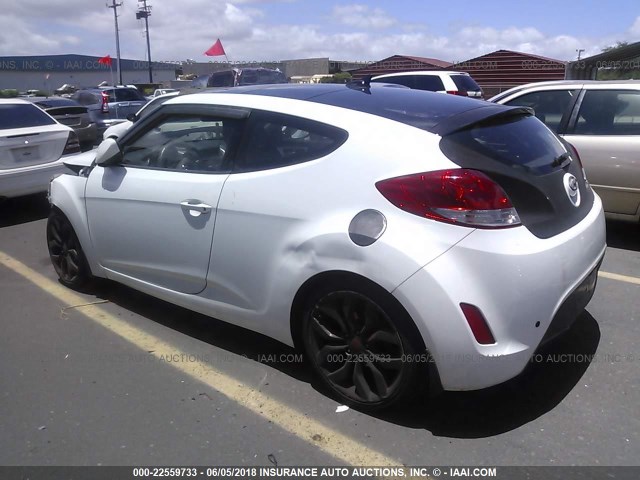 KMHTC6AD8DU108756 - 2013 HYUNDAI VELOSTER WHITE photo 3