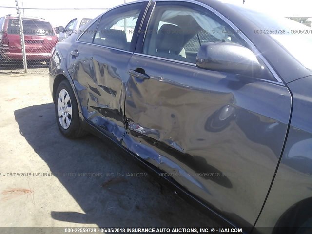 4T4BF3EK1BR217184 - 2011 TOYOTA CAMRY SE/LE/XLE 银色 照片 6