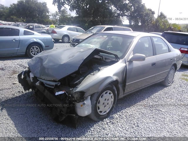 4T1BG22K0XU436344 - 1999 TOYOTA CAMRY CE/LE/XLE 金色 照片 2