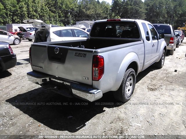 1N6BD06T85C419960 - 2005 NISSAN FRONTIER KING CAB XE SILVER photo 4