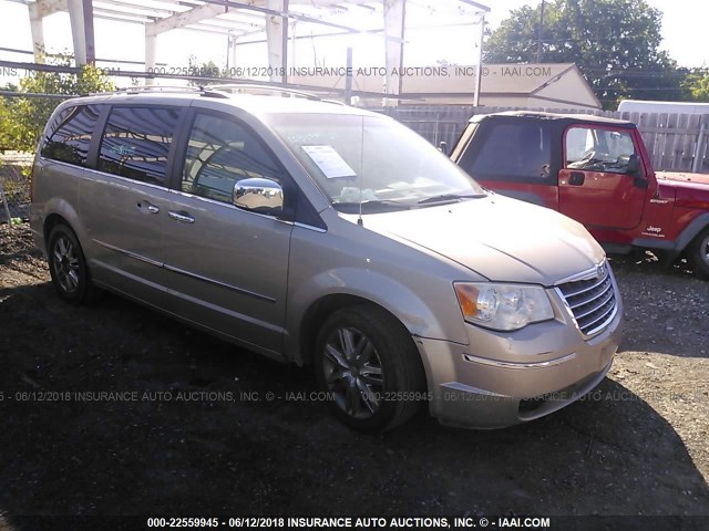 2A8HR64X58R746733 - 2008 CHRYSLER TOWN & COUNTRY LIMITED GOLD photo 1