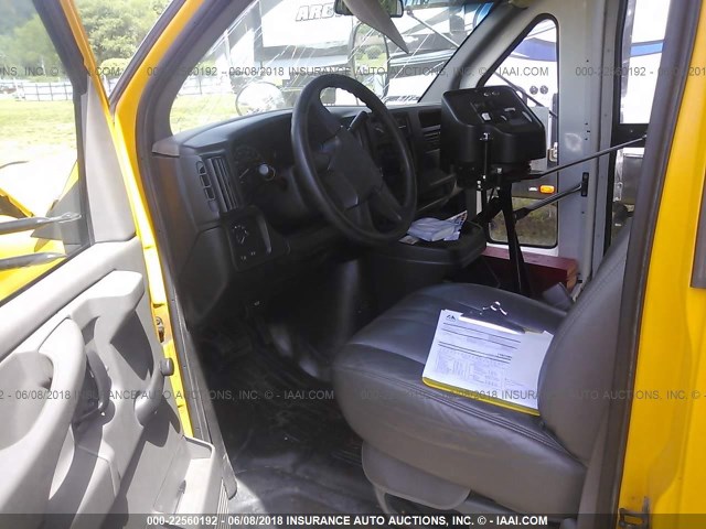 1GBJG31U931188457 - 2003 CHEVROLET EXPRESS G3500  YELLOW photo 5