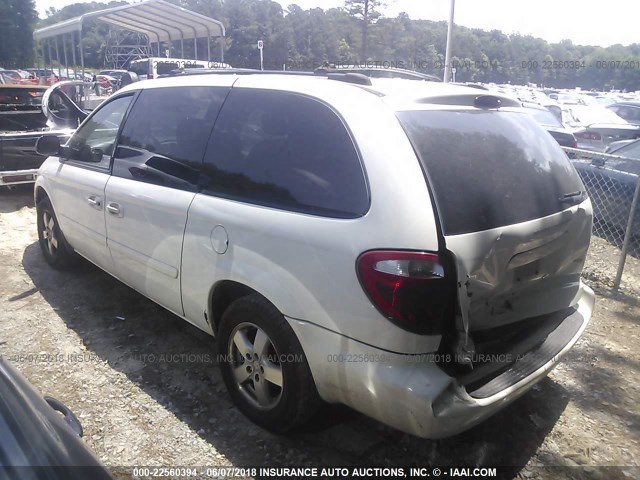 2D4GP44L55R221003 - 2005 DODGE GRAND CARAVAN SXT WHITE photo 3