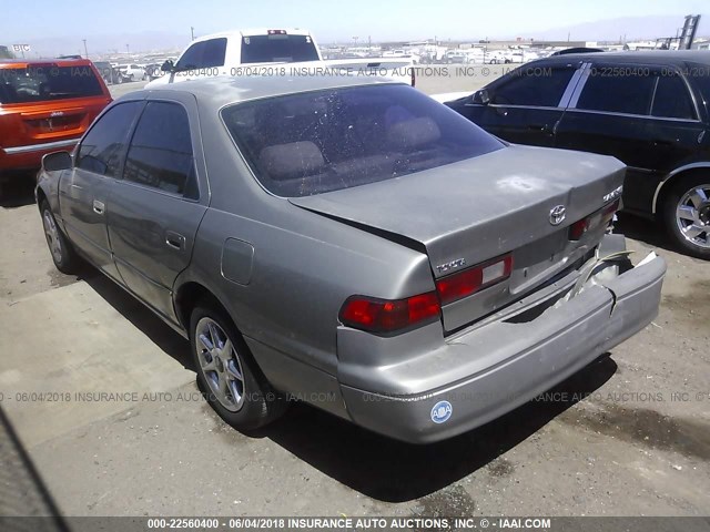 JT2BG22K5V0042758 - 1997 TOYOTA CAMRY LE/XLE Сұр фото 3