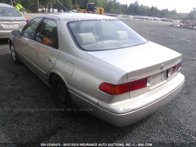 4T1BG22K11U811035 - 2001 TOYOTA CAMRY CE/LE/XLE 金色 照片 3