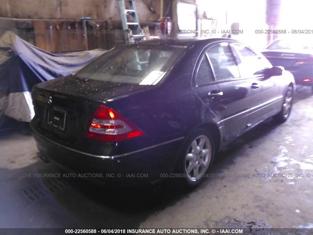 WDBRF61J72F259874 - 2002 MERCEDES-BENZ C 240 BLACK photo 4