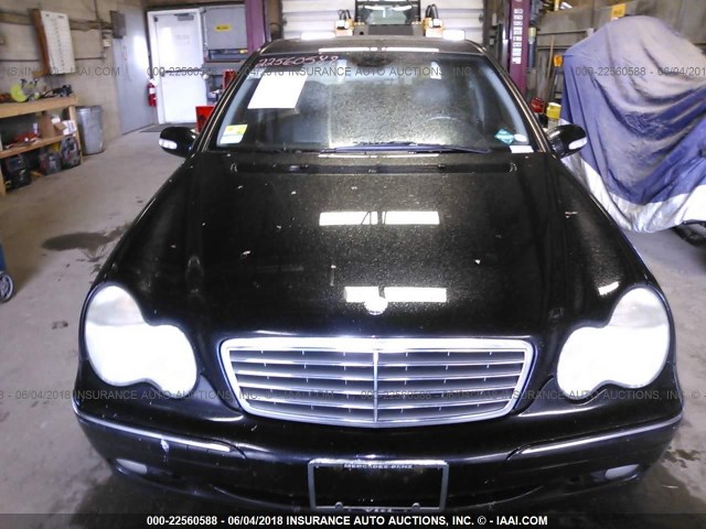 WDBRF61J72F259874 - 2002 MERCEDES-BENZ C 240 BLACK photo 6