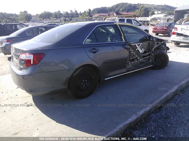 4T1BD1FK8EU115954 - 2014 TOYOTA CAMRY HYBRID/LE/XLE 灰色 照片 4