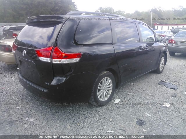 5TDYK3DC3ES470949 - 2014 TOYOTA SIENNA XLE/LIMITED BLACK photo 4