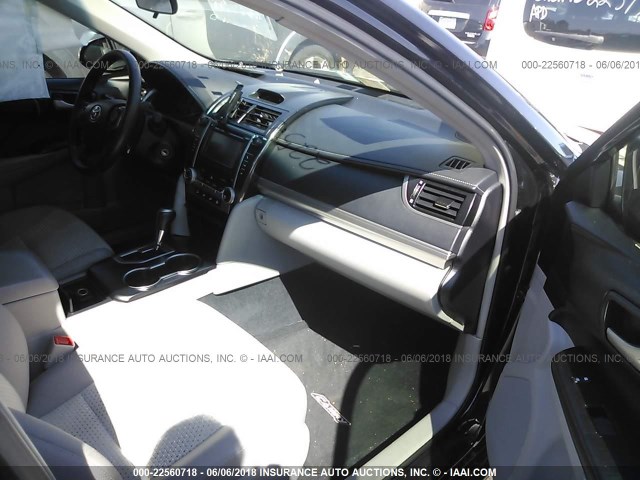 4T1BF1FKXDU298461 - 2013 TOYOTA CAMRY L/SE/LE/XLE 黑色 照片 5