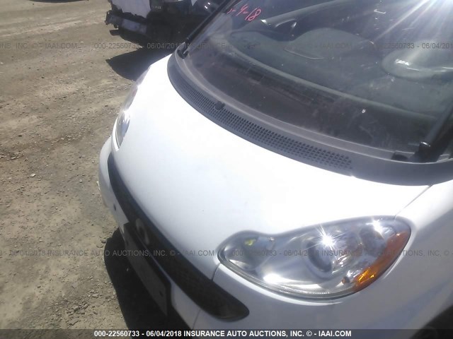 WMEEJ3BA0DK595308 - 2013 SMART FORTWO PURE/PASSION WHITE photo 10