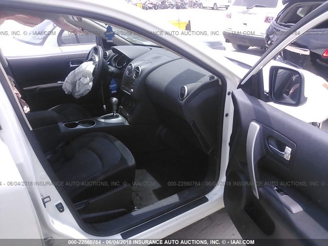 JN8AS5MT6BW169119 - 2011 NISSAN ROGUE S/SV/KROM WHITE photo 5