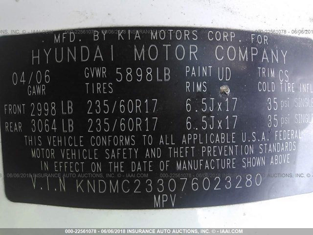 KNDMC233076023280 - 2007 HYUNDAI ENTOURAGE GLS/SE/LIMITED WHITE photo 9