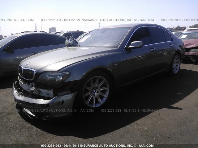 WBAHL83526DT02808 - 2006 BMW 750 I GRAY photo 2