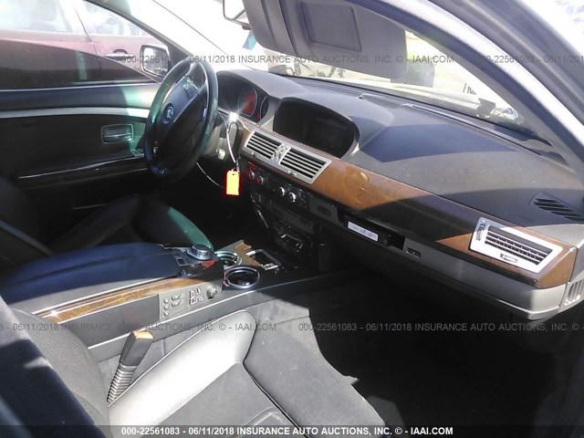 WBAHL83526DT02808 - 2006 BMW 750 I GRAY photo 5