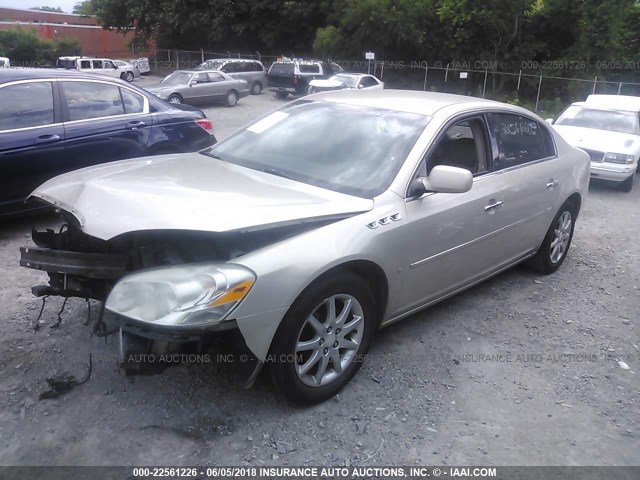 1G4HD57258U163951 - 2008 BUICK LUCERNE CXL Champagne photo 2