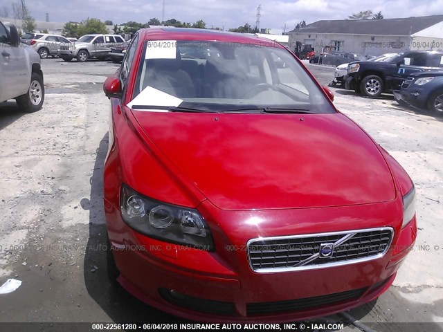 YV1MH682X52077760 - 2005 VOLVO S40 T5 RED photo 6