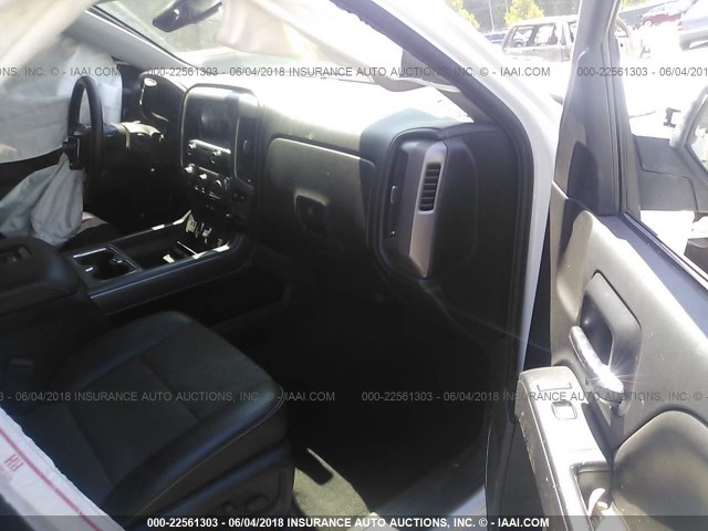 3GTU2MECXGG292770 - 2016 GMC SIERRA K1500 SLE WHITE photo 5