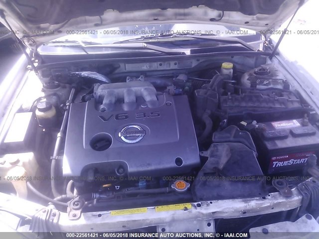 JN1DA31A62T311752 - 2002 NISSAN MAXIMA GLE/SE WHITE photo 10