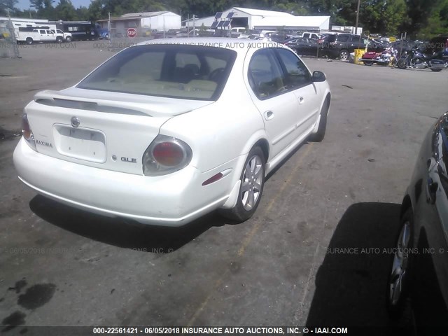 JN1DA31A62T311752 - 2002 NISSAN MAXIMA GLE/SE WHITE photo 4